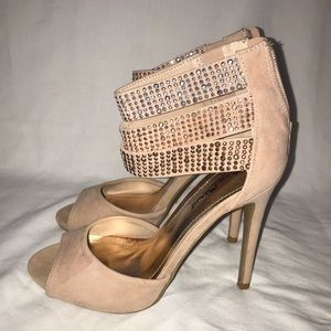 Anne Michelle Perton-03 Jewel Cuff Nude Heels
